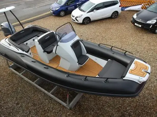 Grand RIB G650 GLF Golden Line