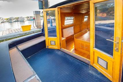 Wide Beam Narrowboat Aqualine Canterbury 60 x 10