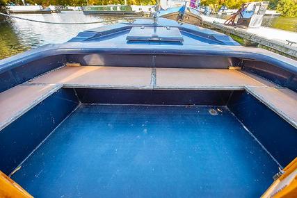 Wide Beam Narrowboat Aqualine Canterbury 60 x 10