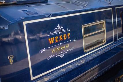 Wide Beam Narrowboat Aqualine Canterbury 60 x 10