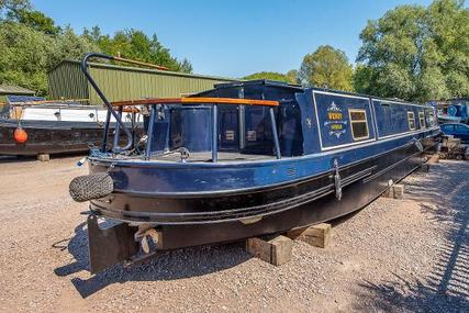 Wide Beam Narrowboat Aqualine Canterbury 60 x 10