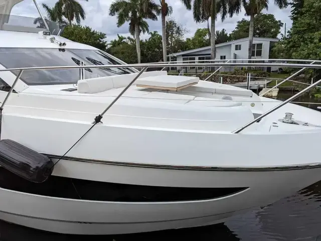 Sunseeker Manhattan 52