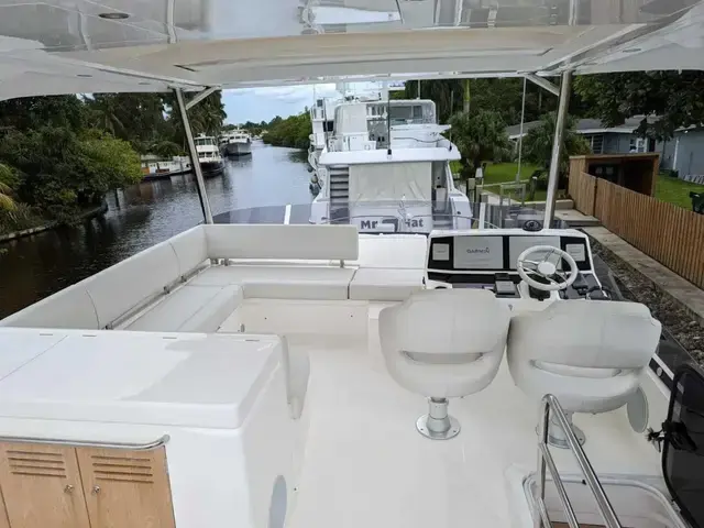 Sunseeker Manhattan 52