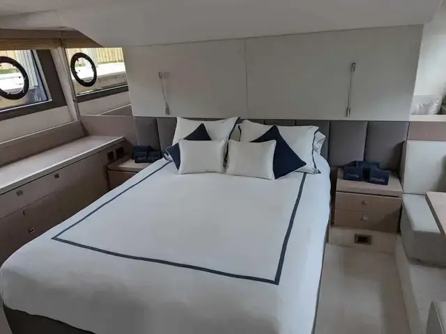 Sunseeker Manhattan 52