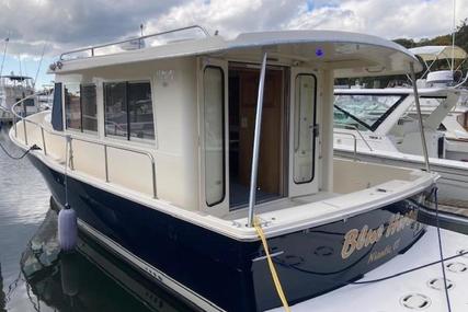 Mainship Hardtop Trawler