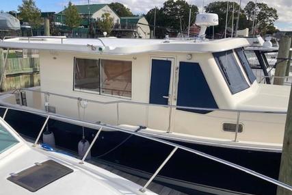 Mainship Hardtop Trawler