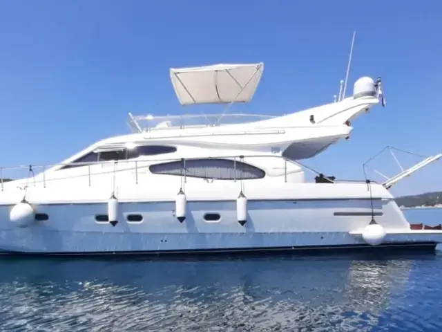 Ferretti Yachts 480