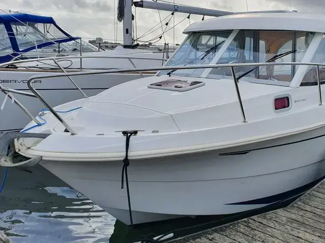 Beneteau Antares 750