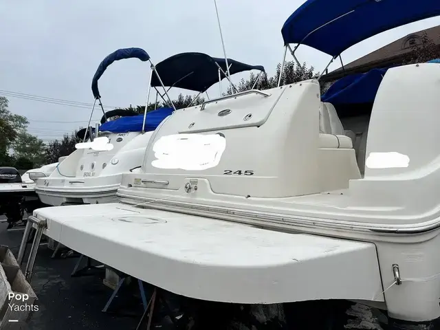 Sea Ray 245 Weekender