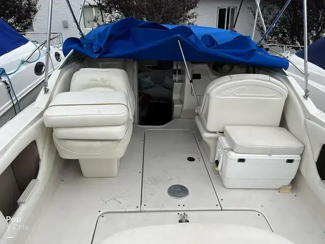 Sea Ray 245 Weekender