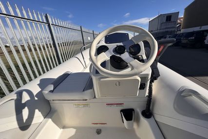 Zodiac Yachtline 380