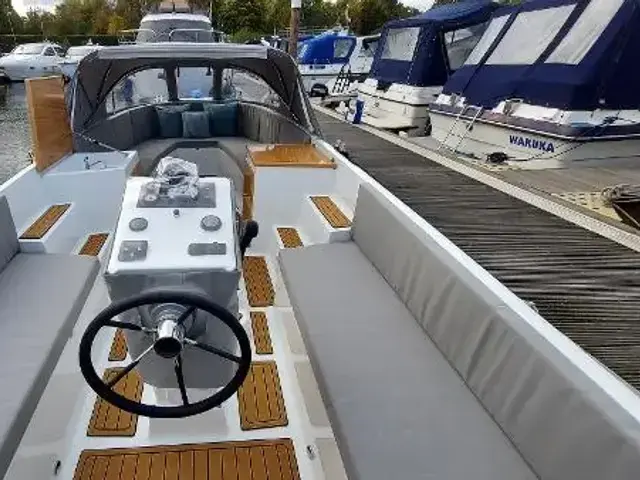 Senamare Yachts Family 750