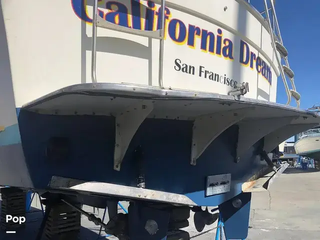 Tollycraft 34 Tri Cabin