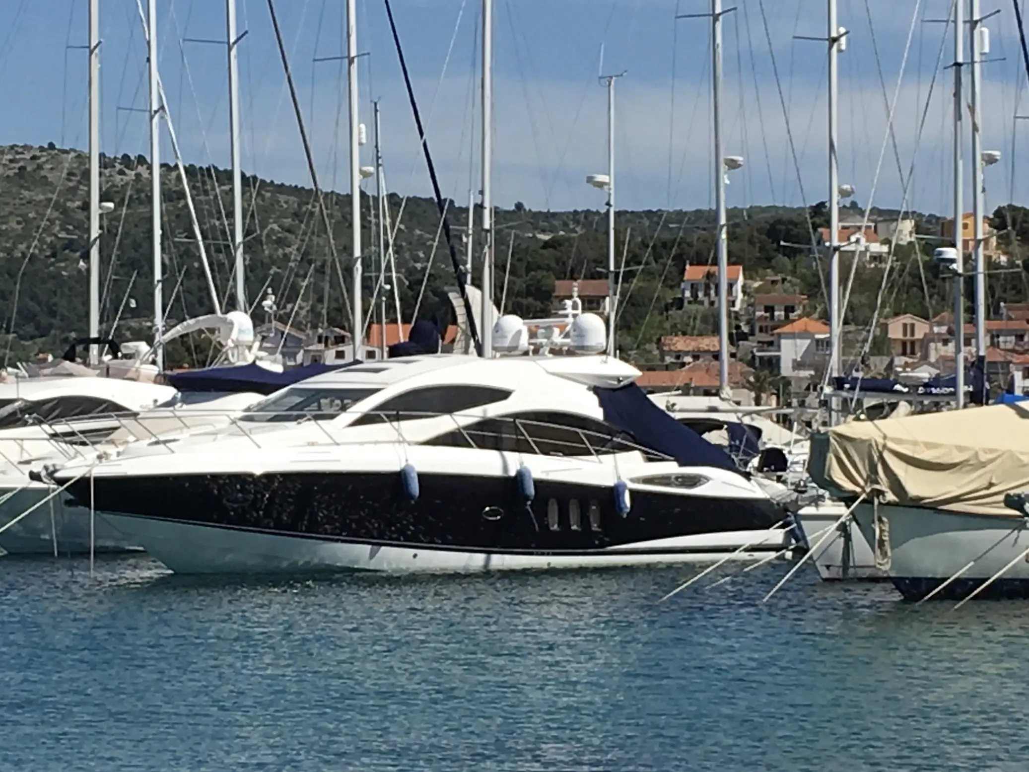 2011 Sunseeker predator 52