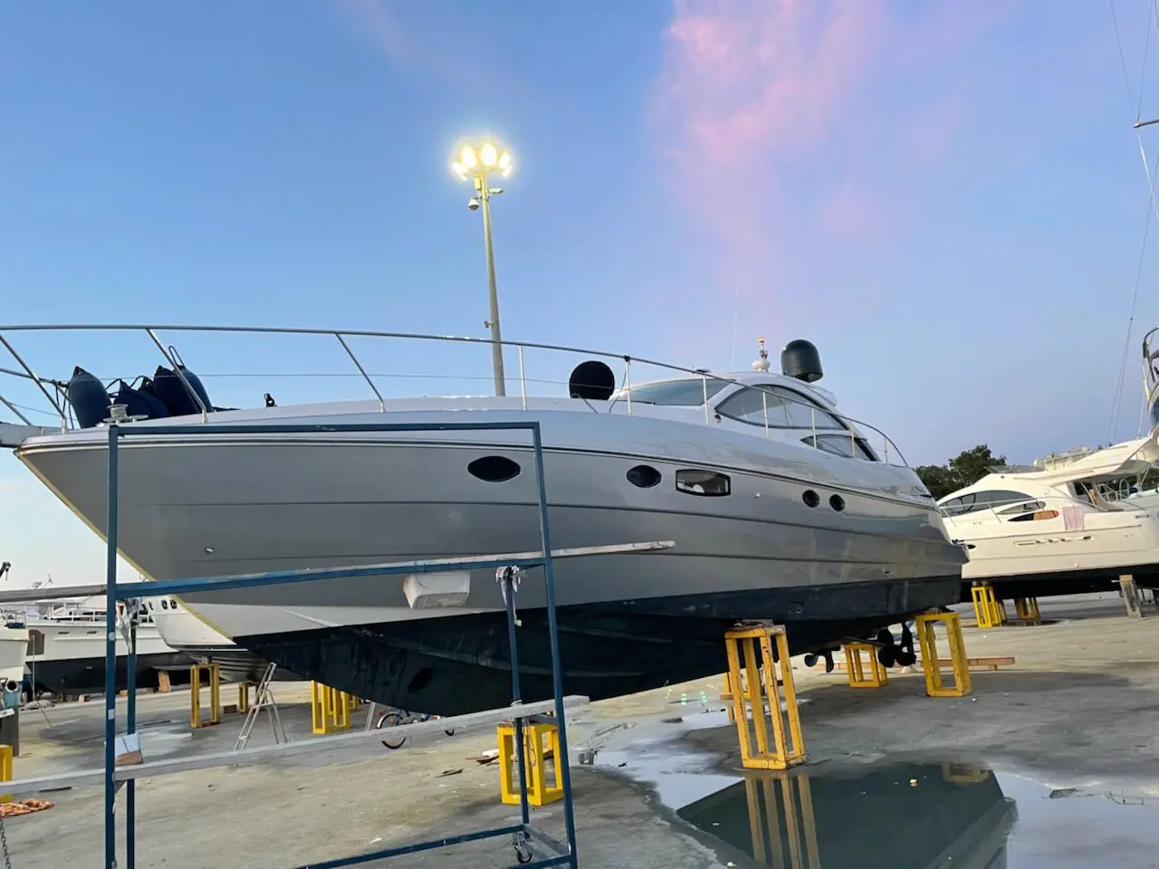 2008 Pershing 46