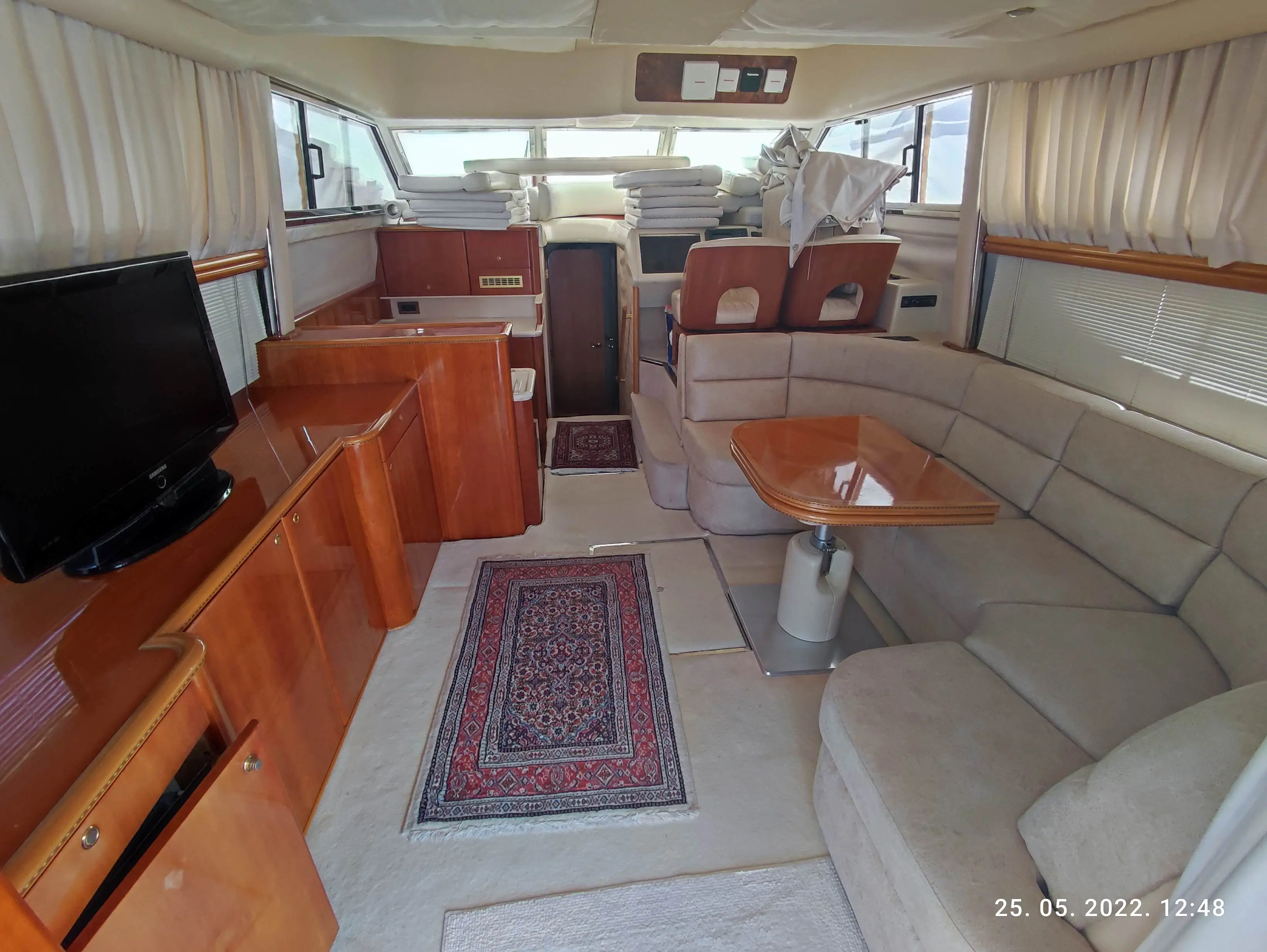 1996 Princess 440