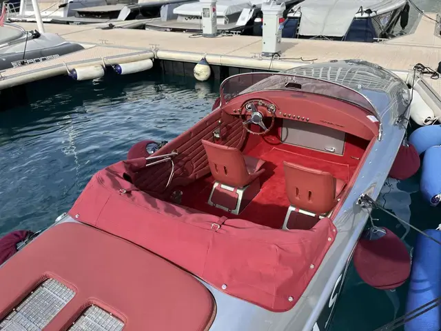 Seven Seas Yachts Hermes Speedster