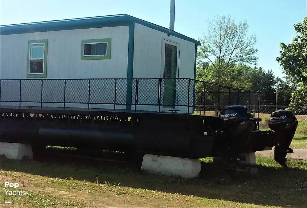 2019 Custom 50-foot houseboat