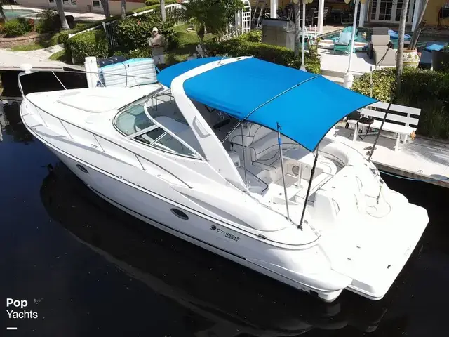 Cruisers Yachts 3470 Express