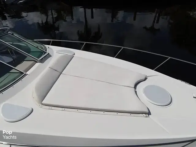 Cruisers Yachts 3470 Express