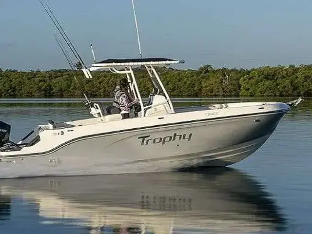 Bayliner TROPHY 24 CC