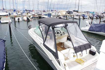 Sea Ray 235 Weekender