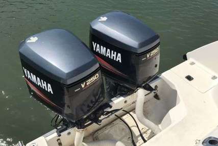 Boston Whaler 28 Outrage