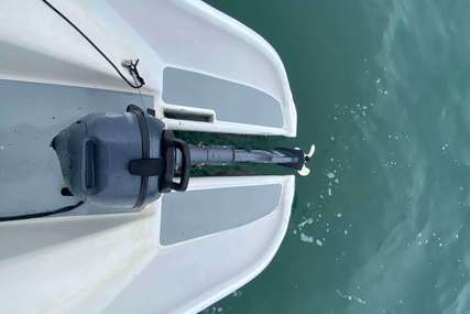 Custom Boats PULSAR 26