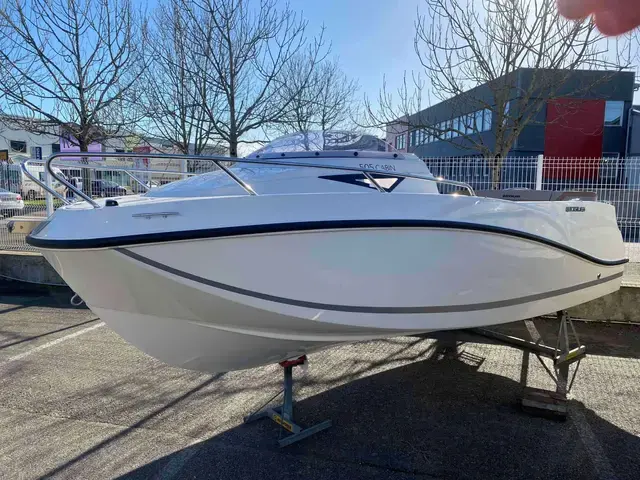 Quicksilver Activ 505 Open