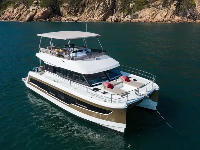 Fountaine Pajot My 5