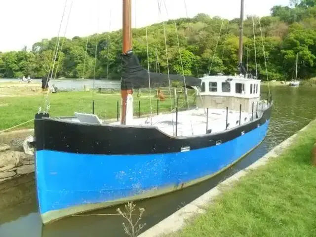 Custom Boats 12.5m Humber Motor Barge