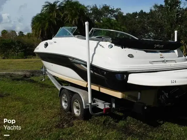 Sea Ray 240 Sundeck