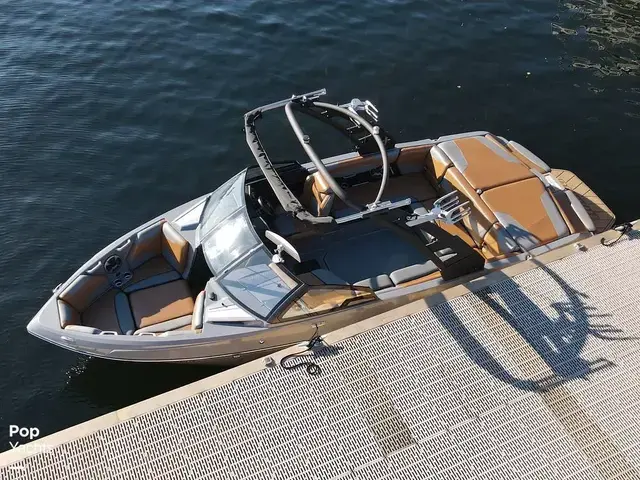 Malibu Wakesetter 22 Lsv