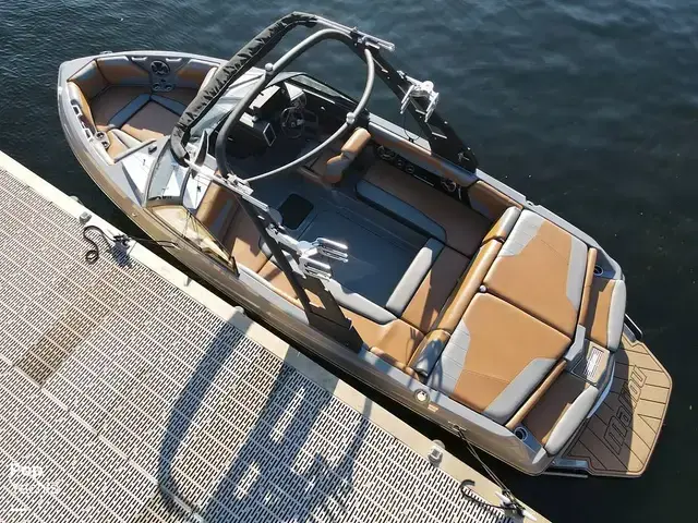 Malibu Wakesetter 22 Lsv