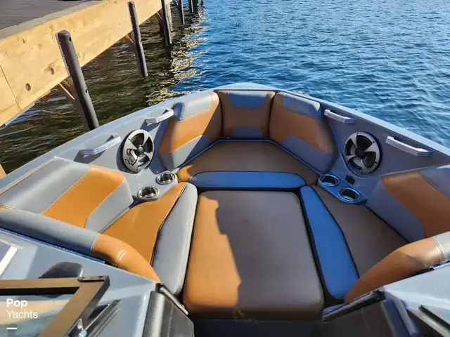 Malibu Wakesetter 22 Lsv