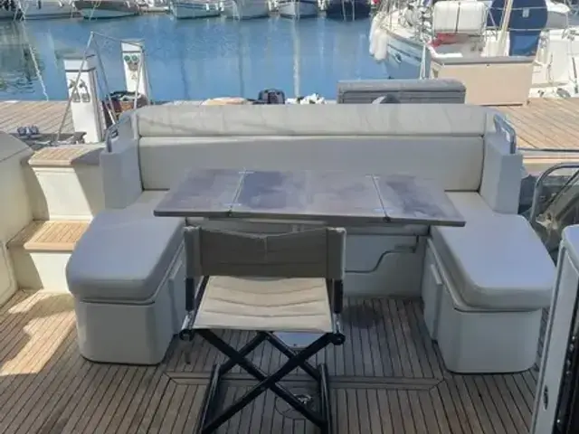 Azimut 43