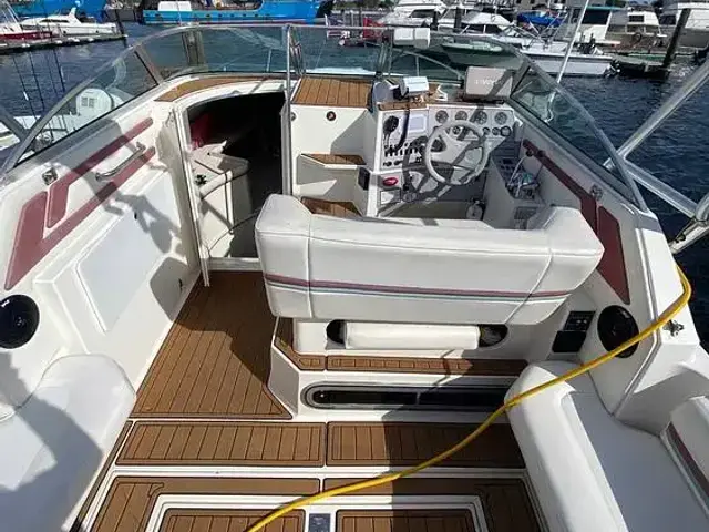 Cruisers Yachts 2670 Rouge