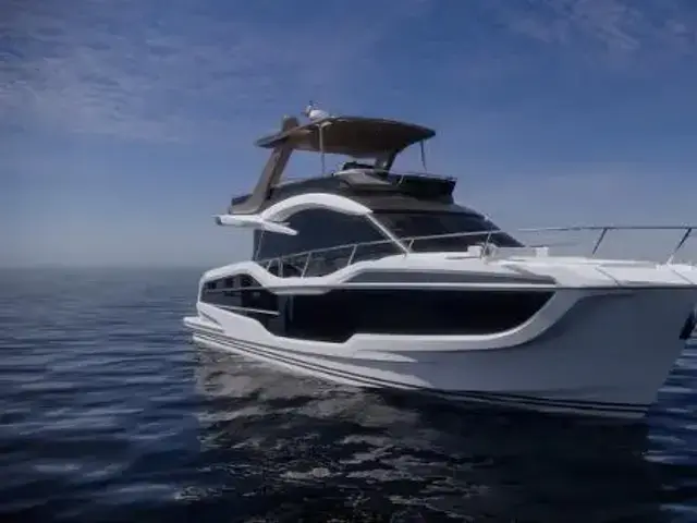 Galeon 560 Fly