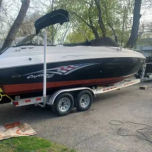 2005 Rinker Captiva 282 special edition