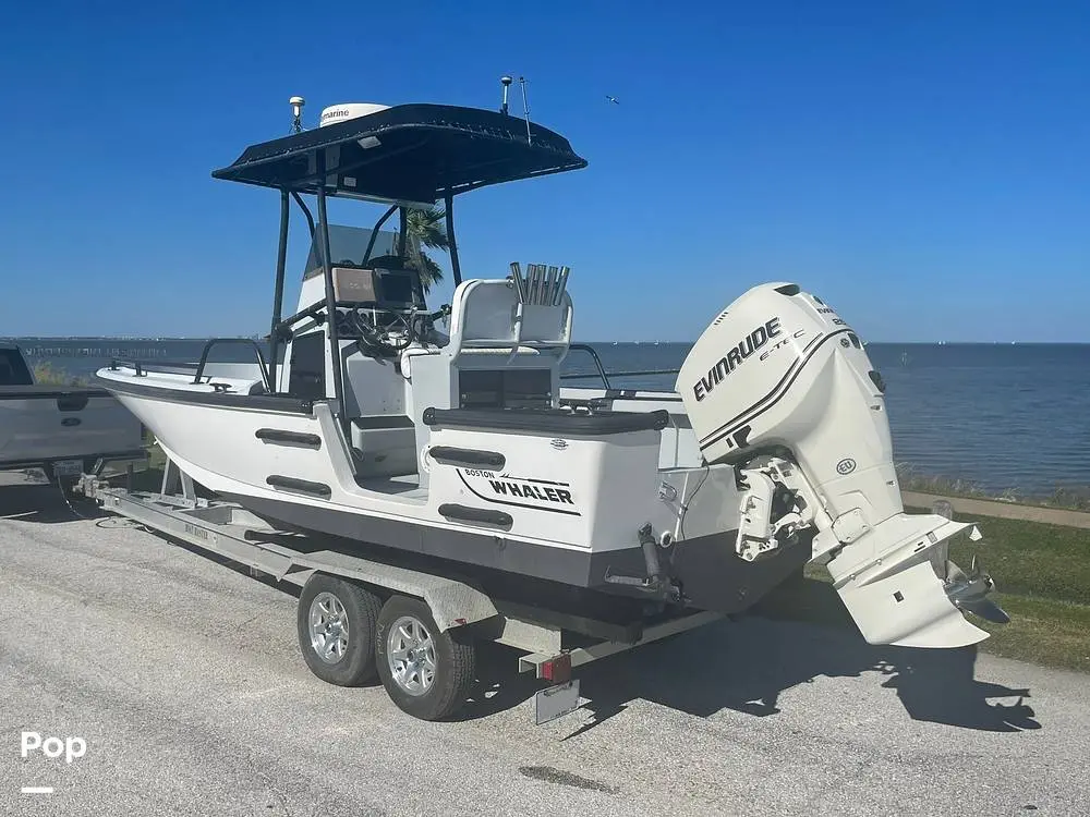 1999 Boston Whaler 21 outrage (justice edition)