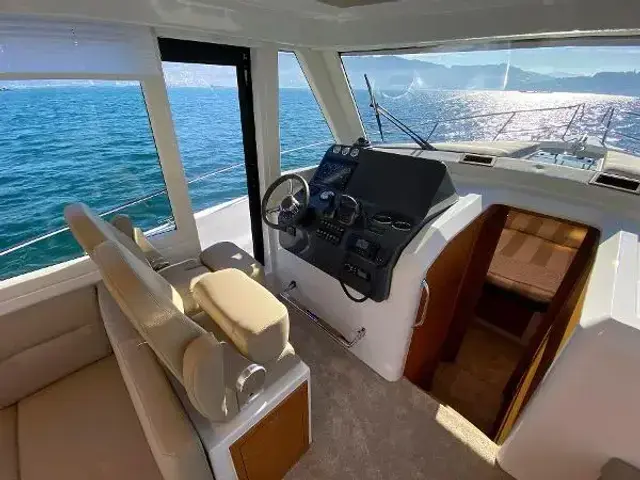 Rodman 1290 Evolution Flybridge