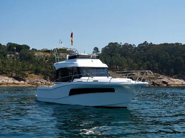 2023 Rodman 1090 evolution flybridge