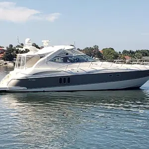 2007 Cruisers Yachts 520 Express