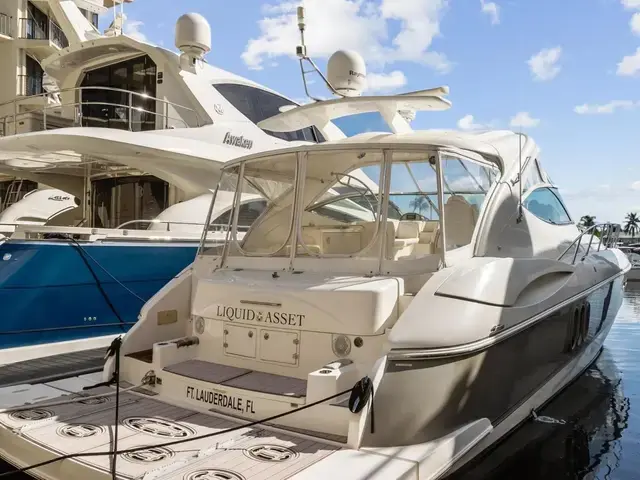 Cruisers Yachts 520 Express