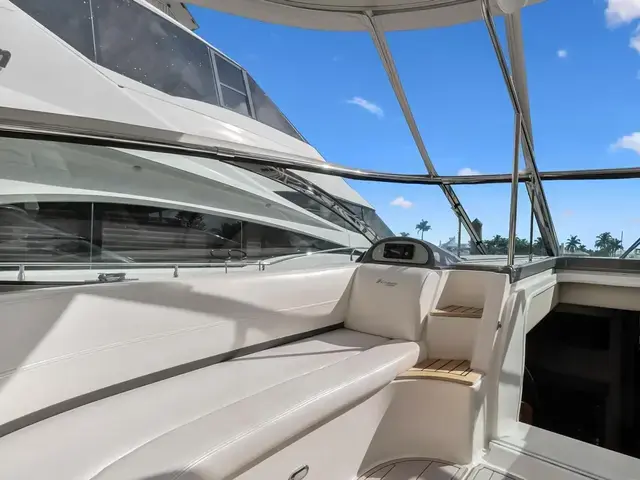 Cruisers Yachts 520 Express