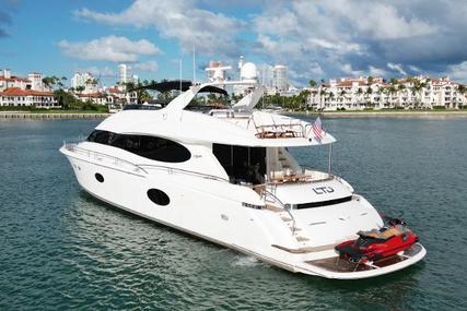 Lazzara 84 Flybridge