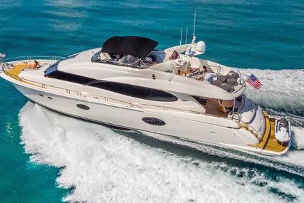 Lazzara 84 Flybridge