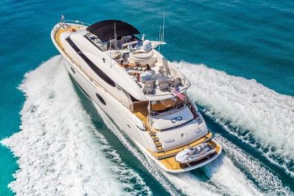 Lazzara 84 Flybridge