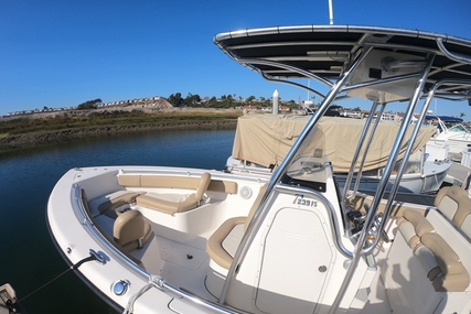 Key West 239FS 24FT Center Console