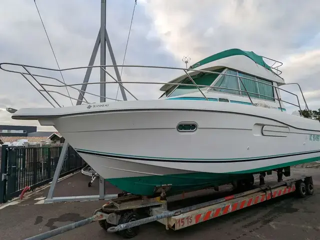 Jeanneau Merry Fisher 900